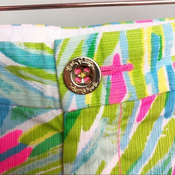 LILLY PULITZER | Tiki Pink Buttercup Shorts Size 0 - Picture 5 of 9